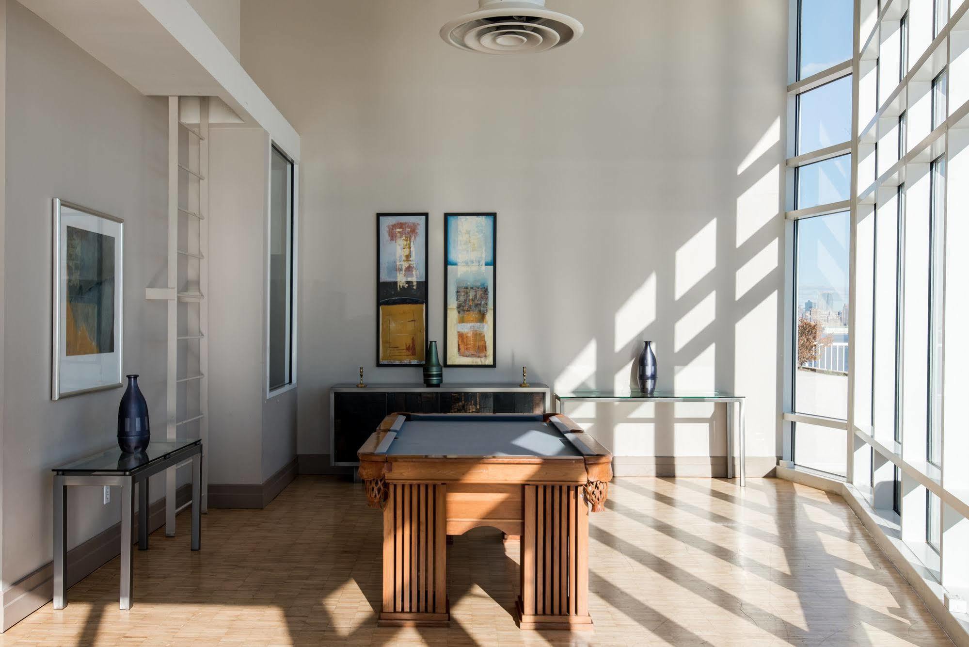 Dharma Home Suites Jc At Exchange Place Jersey City Zewnętrze zdjęcie